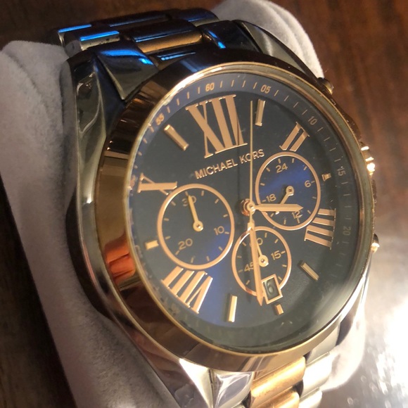 Michael Kors Watch - Picture 2 of 5